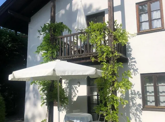 Gartenwohnung Tausendfreund Am Chiemsee * 브라이트브룬 암 힘제