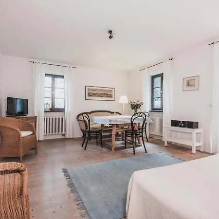 Apartment Gartenwohnung Tausendfreund Am Chiemsee *